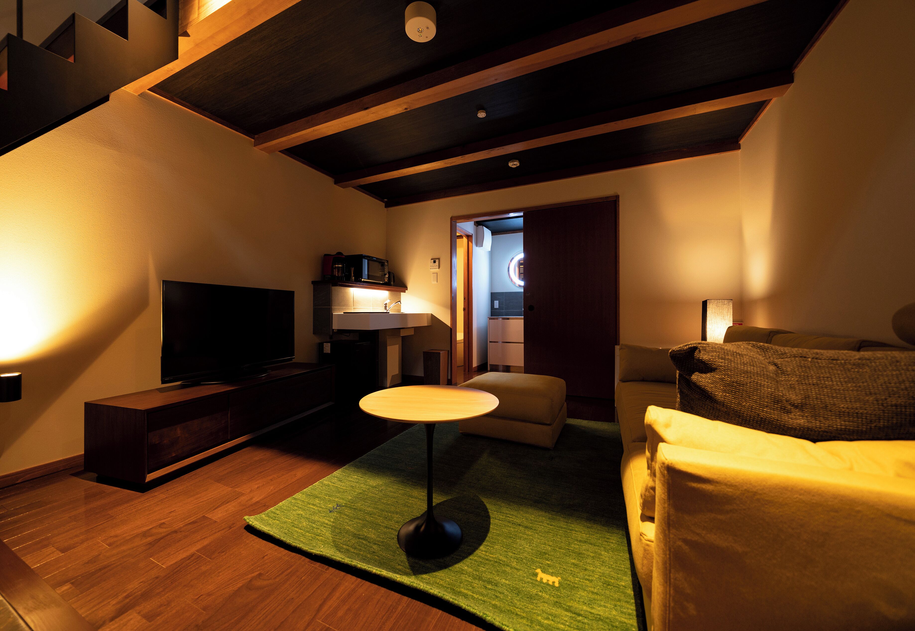 Living area | 30-inch LCD TV with cable channels, TV