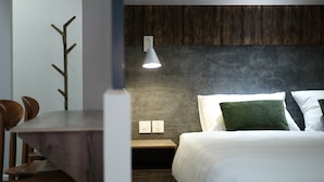 Studio có thiết kế đặc trưng (Private Garden Studio)