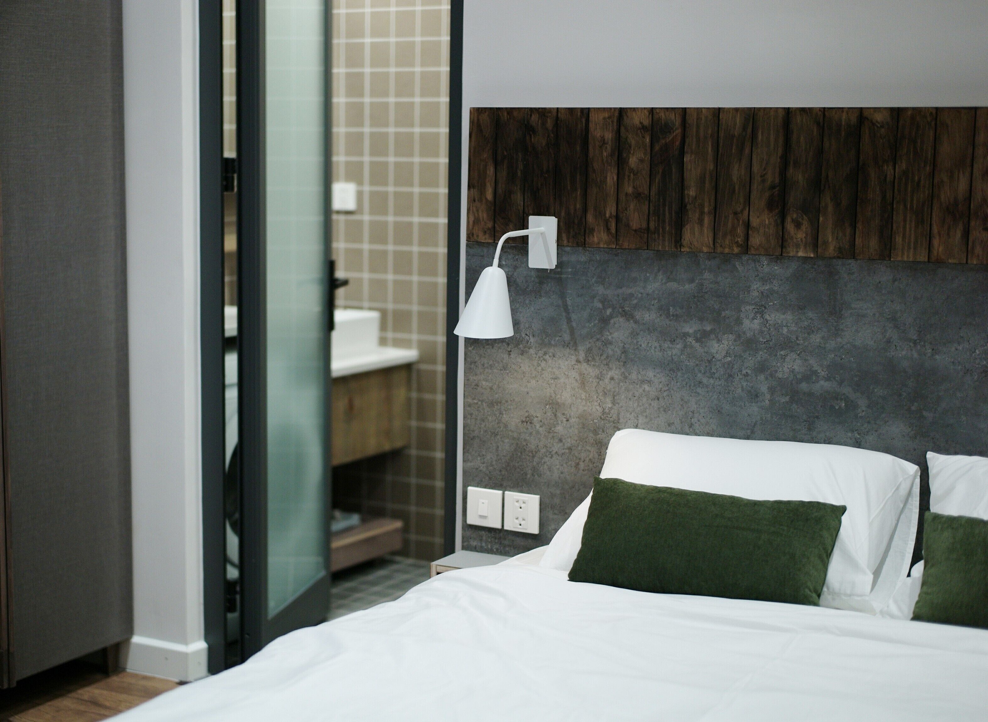 Premium-sengetøj, senge med topmadrasser, minibar, individuelt design