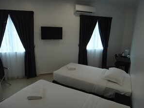 Room - Hotel Seri Geliga (Chukai)