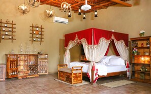 Chambre Présidentielle | Rideaux occultants, Wi-Fi gratuit, draps fournis