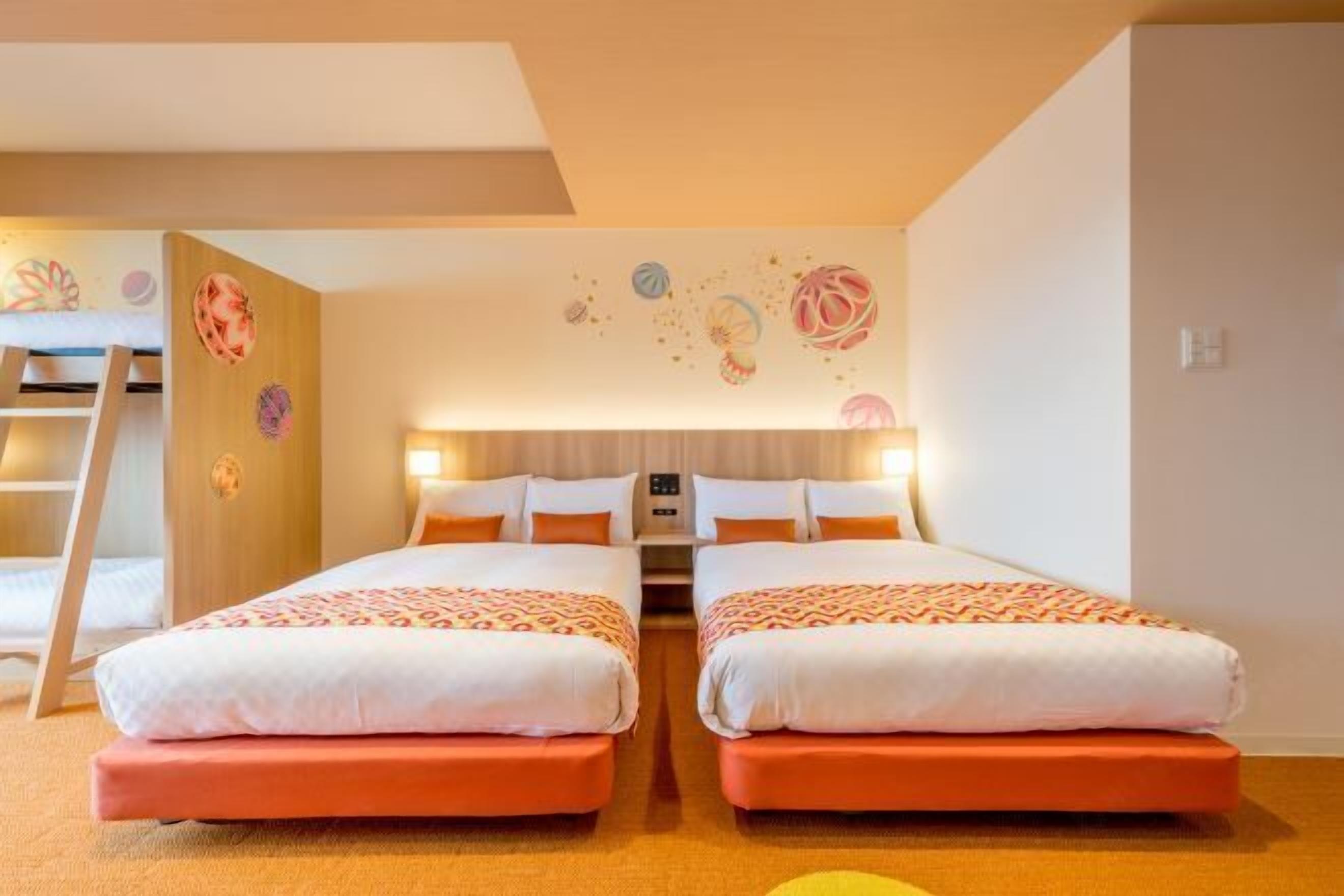 In-room safe, desk, iron/ironing board, cribs/infant beds