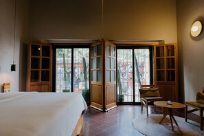 King Suite PB | Desk, soundproofing, free WiFi, bed sheets - Grana B&B (Oaxaca)