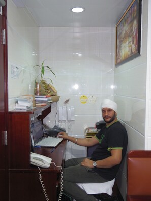 Reception - Dutch Hostel (Kowloon)