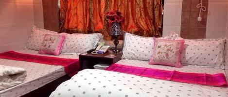 家庭客房 | 房內夾萬、免費 Wi-Fi、方便輪椅出入