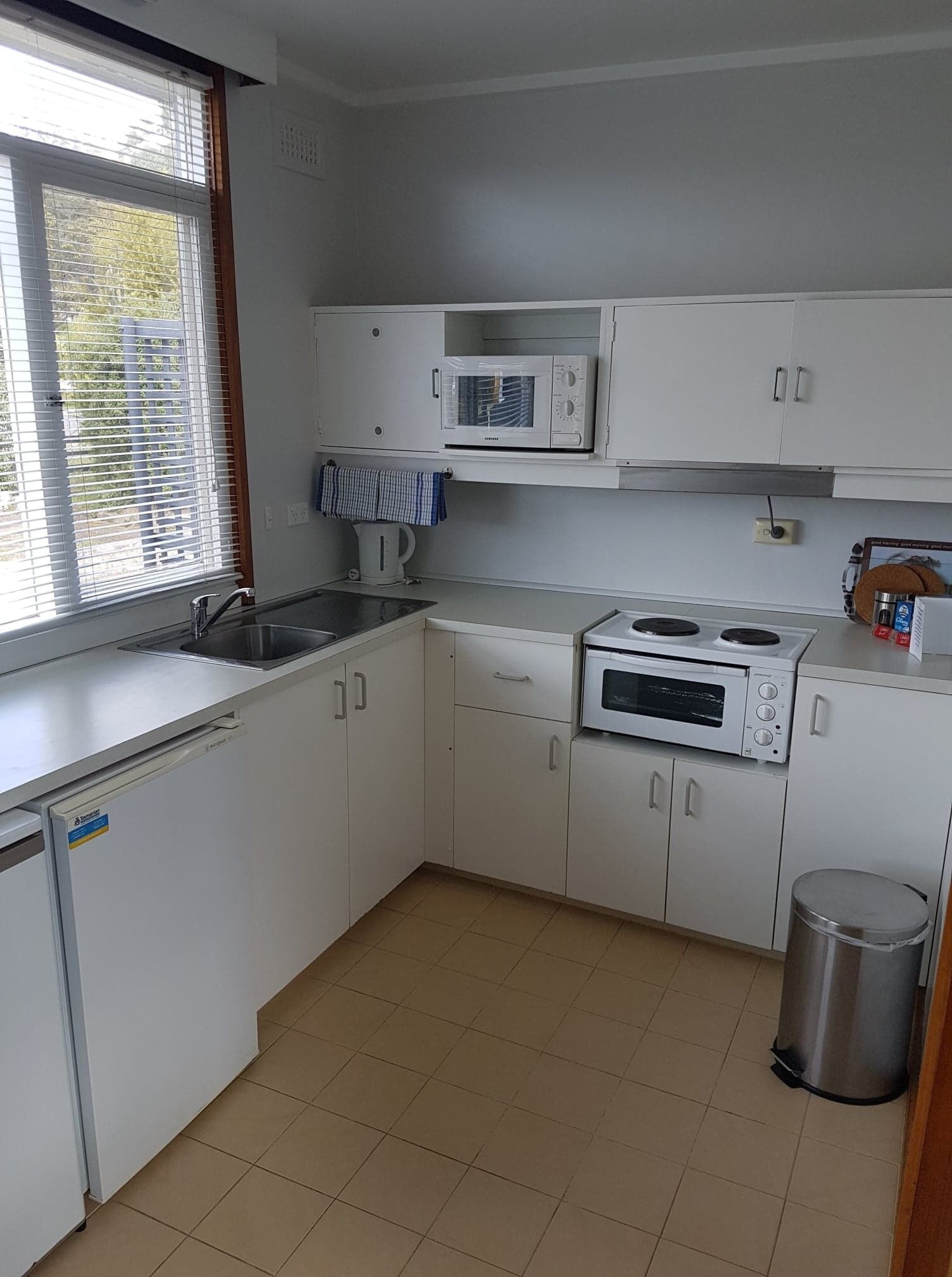 Orford Sea Breeze Holiday Cabins — image 8