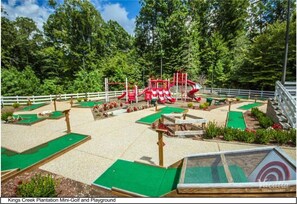 Children’s area - Charming two bedroom in The Cottages at King's Creek Plantation (Williamsburg)