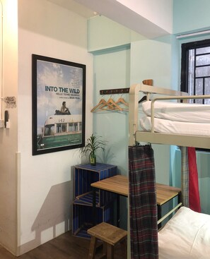Free WiFi, bed sheets - Hop Inn - Hostel (Kowloon)