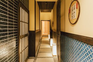 Interior entrance - Rakusui Wakakawa (Kyoto)