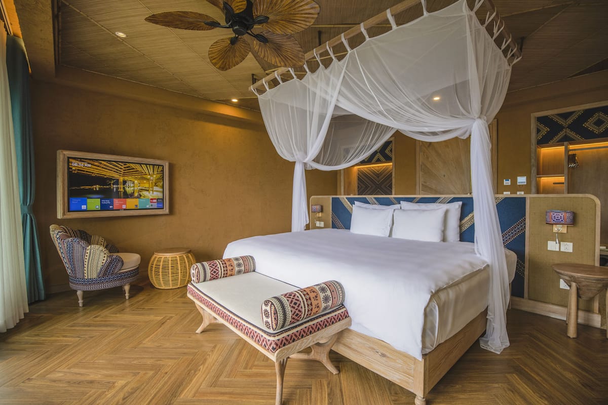 Premium bedding, down duvets, pillow-top beds, in-room safe