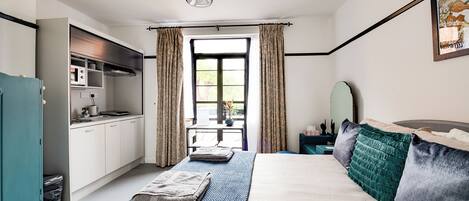 1 soverom, strykejern/-brett, wi-fi (inkludert) og sengetøy