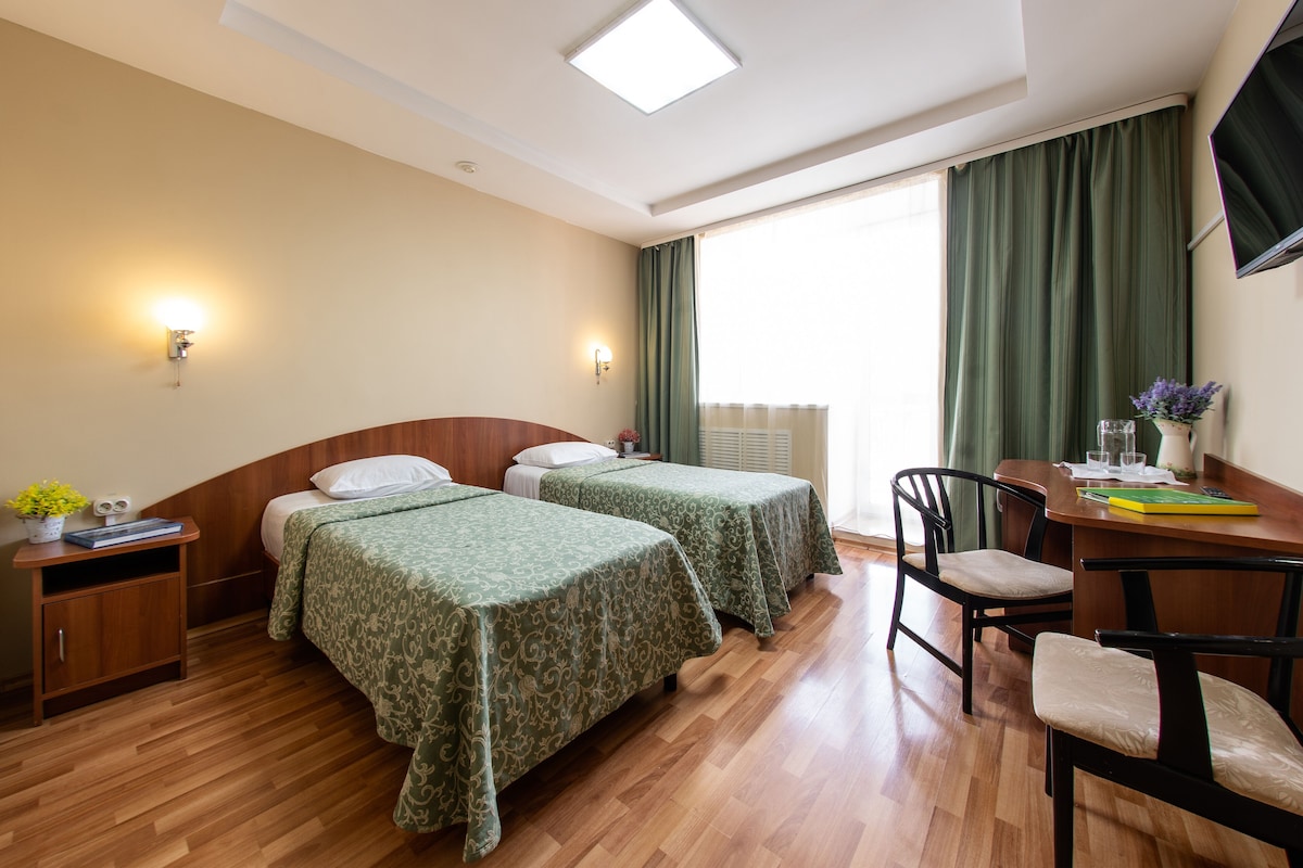 Twin Room, 2 Twin Beds (2) | In-room safe, iron/ironing board (on request), WiFi (free), bed sheets