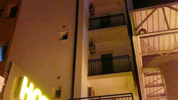 Fasade – kveld/natt