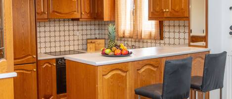 منزل - ٣ غرف نوم | مطبخ خاص | ثلاجة، ميكروويف متوفر في المنطقة المشتركة، فرن، موقد طهي مسطح