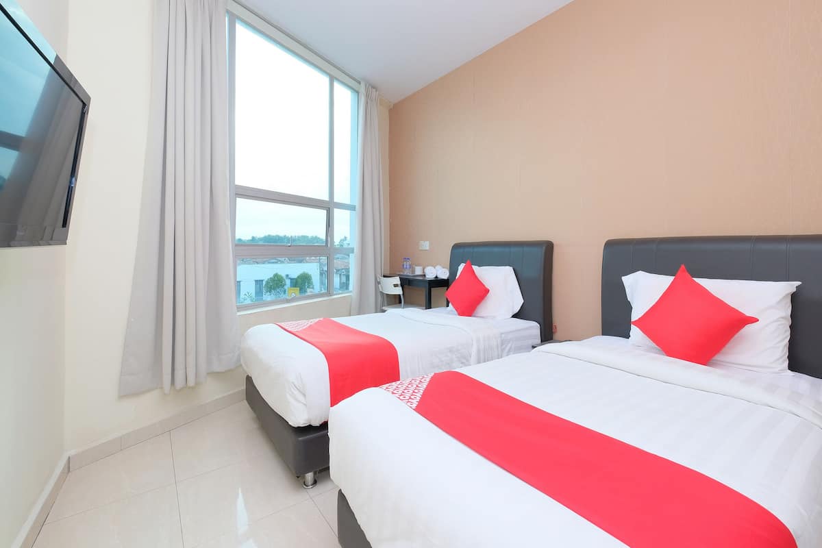 Standard Twin Room | 1 bedroom, desk, free WiFi, bed sheets