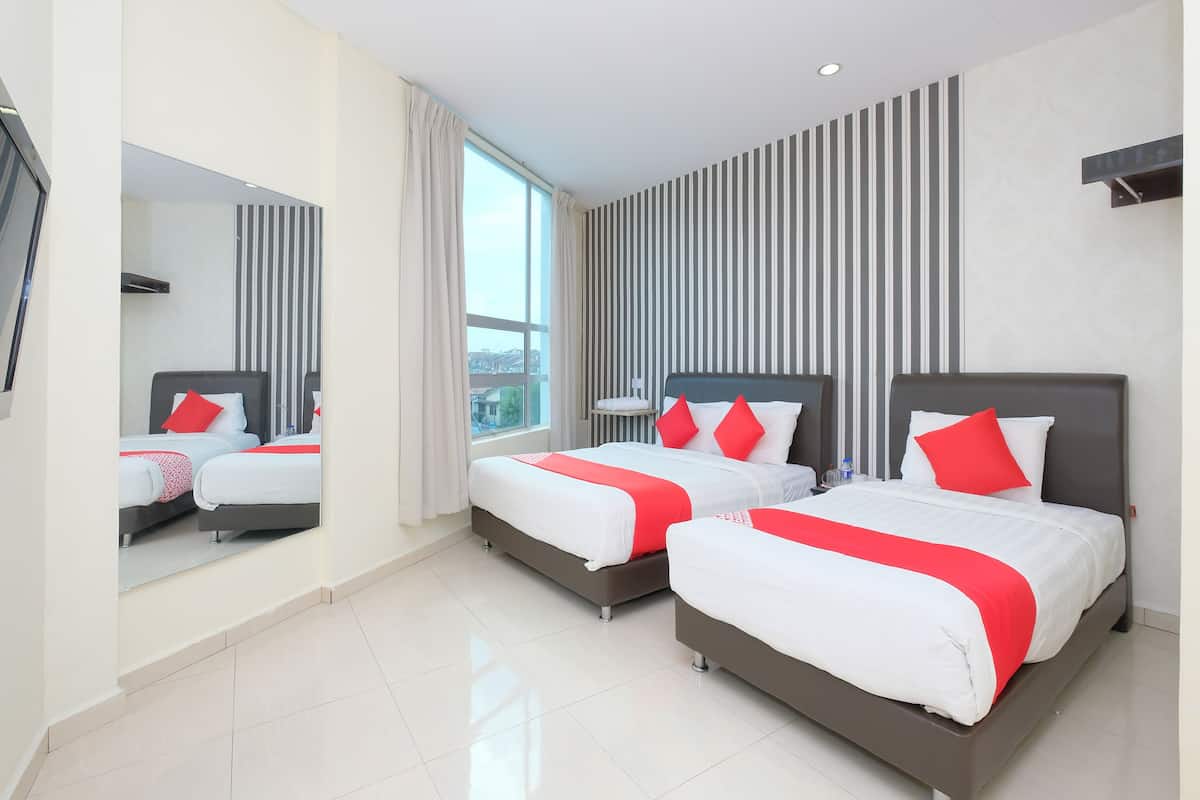Superior Suite, Multiple Beds | 1 bedroom, desk, free WiFi, bed sheets