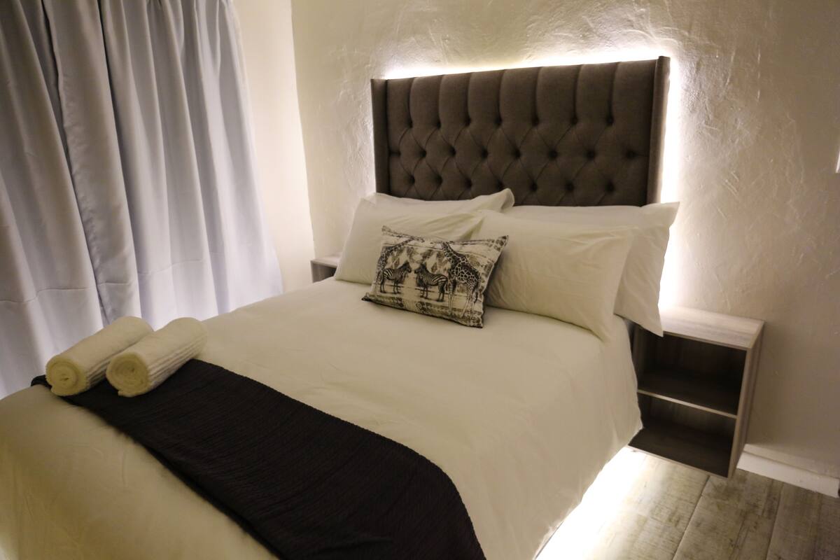 Family Suite | 1 bedroom, premium bedding, desk, laptop workspace
