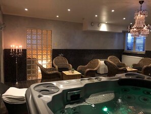 室内 SPA 浴缸