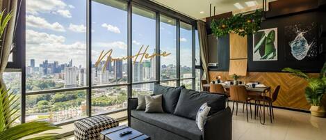 Apartamento | Área de estar | Smart TV