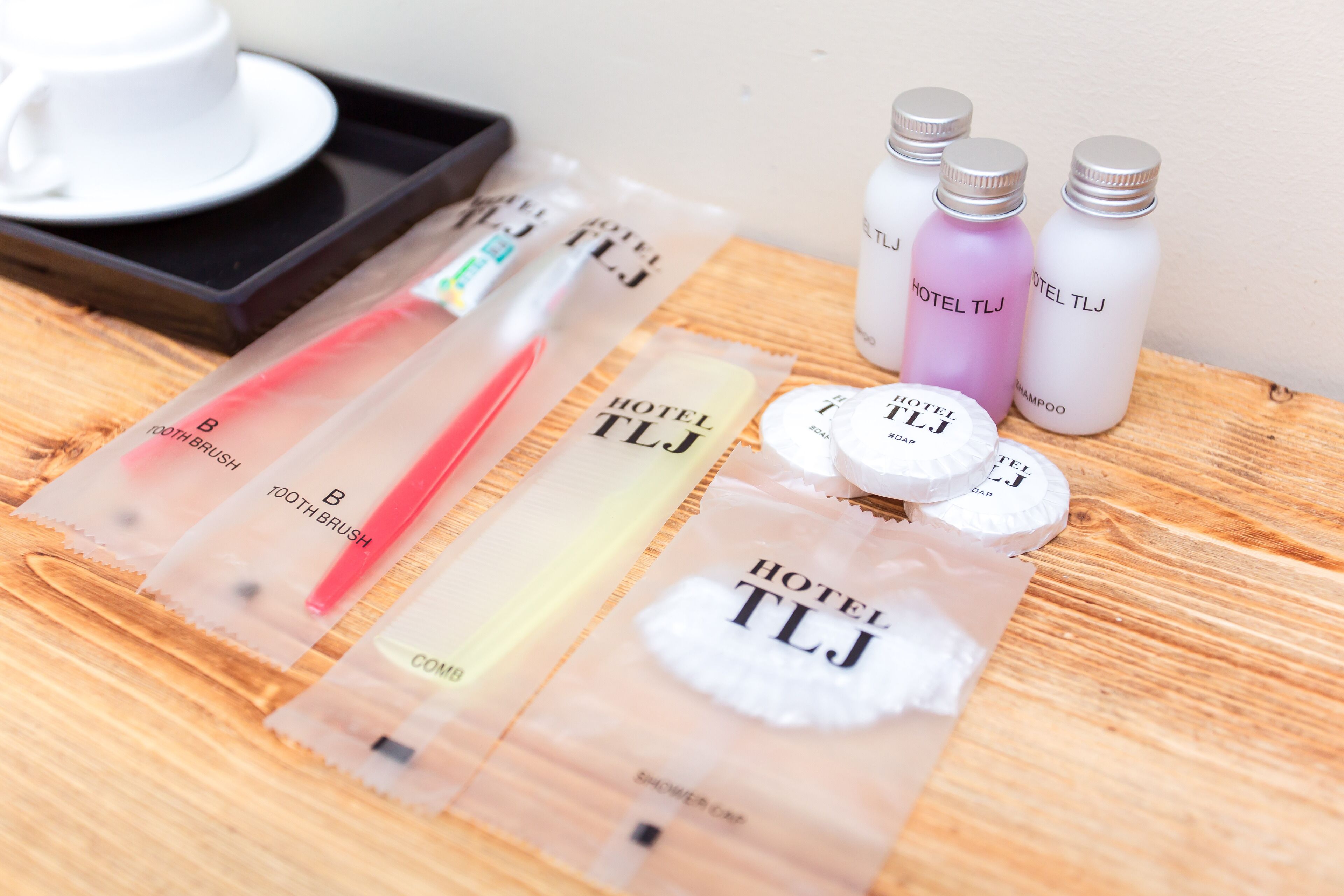 shower, rainfall showerhead, free toiletries, hair dryer