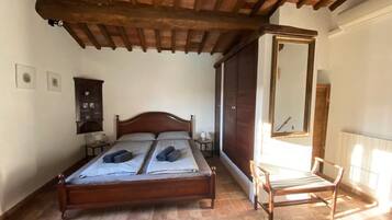 2 chambres, fer et planche Ă repasser, Wi-Fi gratuit, draps fournis