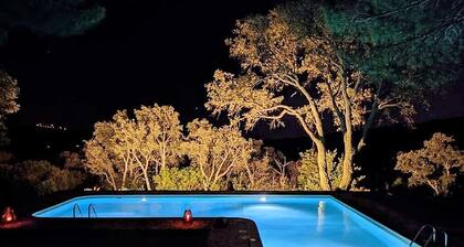 Fantastic Toscanan huvila syrjäisellä paikalla, uima-allas ja ulkokeittiö, lähellä merta