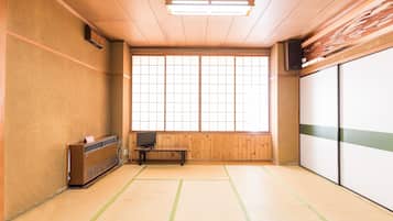 ํธ๋๋์
๋๋ฃธ, ๊ธ์ฐ (Japanese Style, Quintuple) | ์นจ๋ ์ํธ