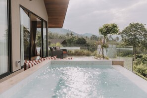 Jetted bathtub - White Monkey Villa - Private Pool & Jacuzzi (Langkawi)