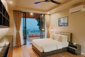 Luxury-Villa, 5 Schlafzimmer, eigener Pool, Meerblick