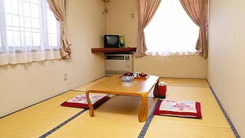 Japanese Style Room for 3 Guests