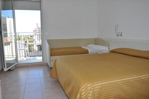 Standard Triple Room, Balcony | In-room safe, cots/infant beds, free WiFi, bed sheets - Hotel Plaza (Rimini)