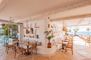 Frokost, lunsj, middag og brunsj serveres