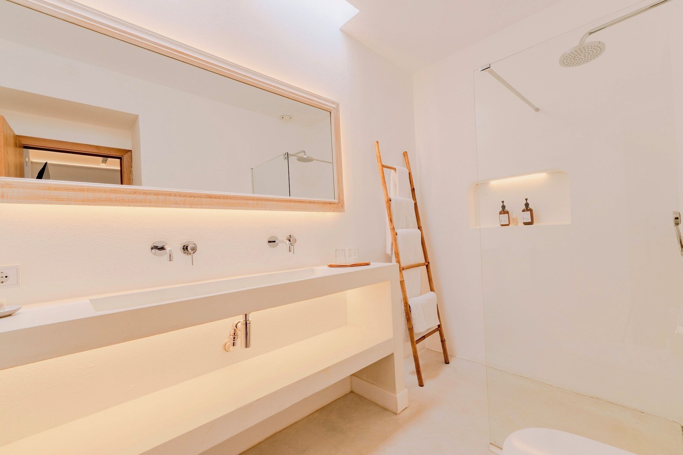 Photo - The Sea Club