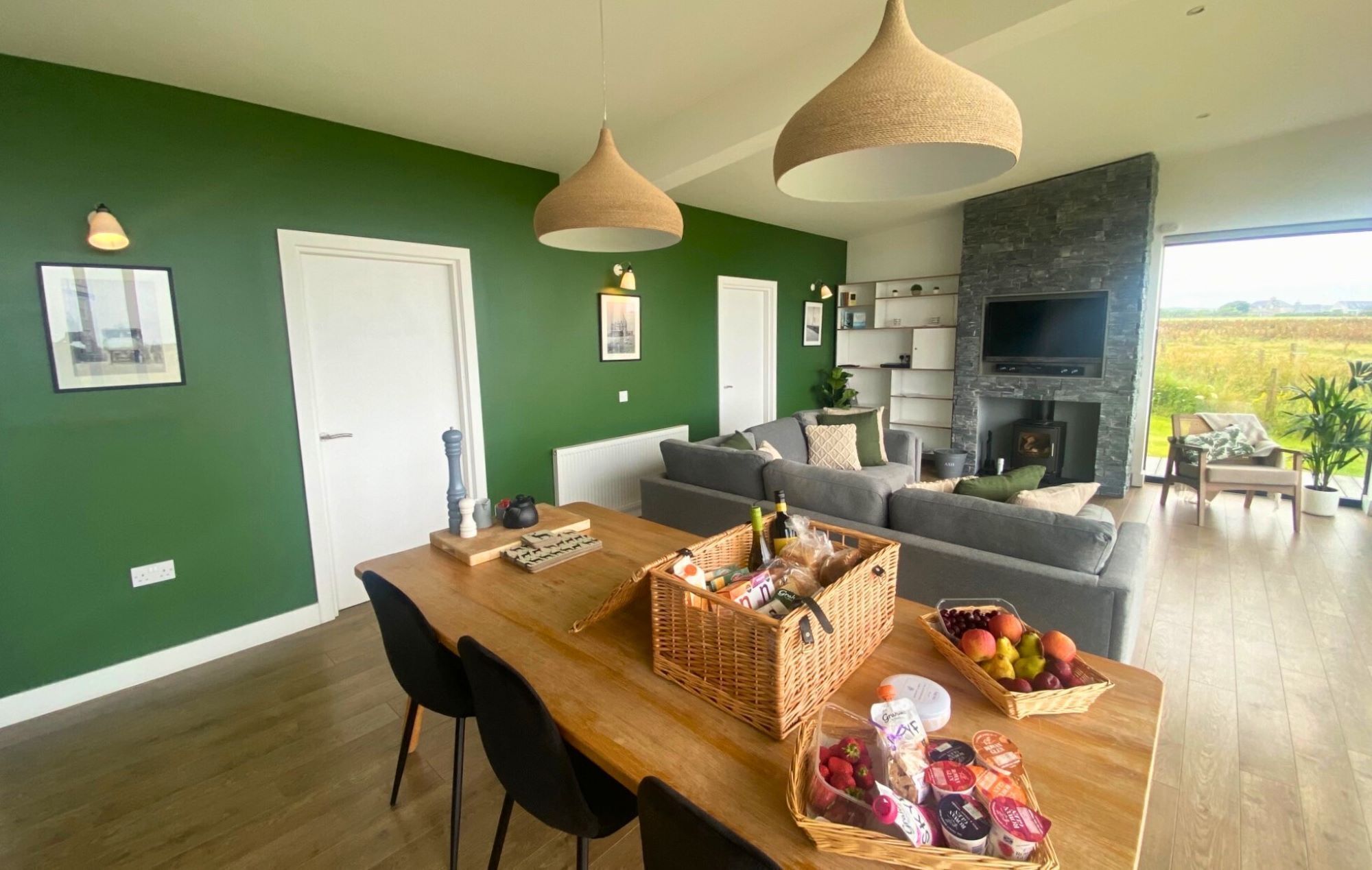 TV, fireplace, DVD player