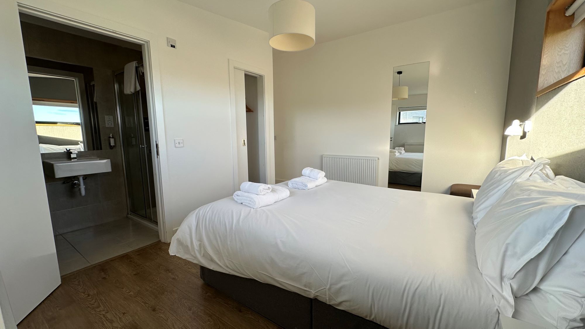 3 bedrooms, iron/ironing board, WiFi, wheelchair access