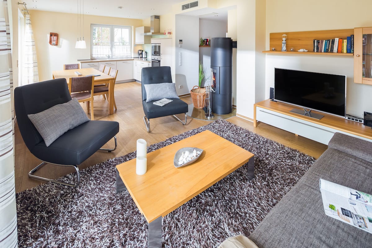 Apartment, 3 Bedrooms (Schiffchen, incl. EUR125 Cleaning Fee) | Living area | Flat-screen TV