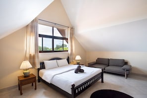 5-bedroom Villa with Private Pool | 5 間睡房、書桌、手提電腦工作空間、遮光窗簾/窗簾