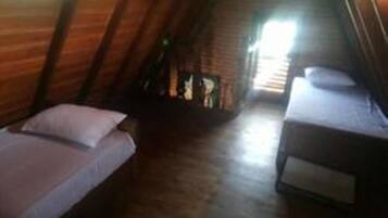 Deluxe Cabin | Desk, free WiFi