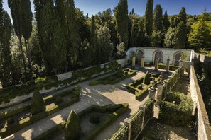 Garden - Torre a Cona Wine Estate (Rignano sull'Arno)