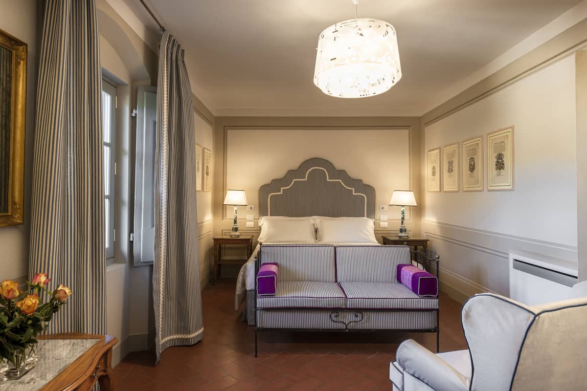 1 bedroom, premium bedding, down comforters, minibar