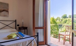 4 bedrooms, iron/ironing board, travel crib, WiFi