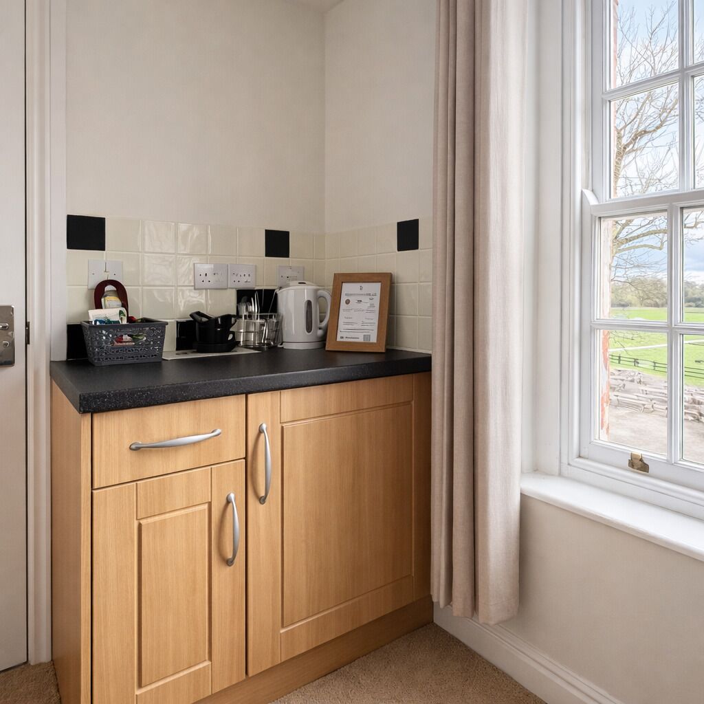 Small Double Room | Private kitchen | Fridge, electric kettle, toaster