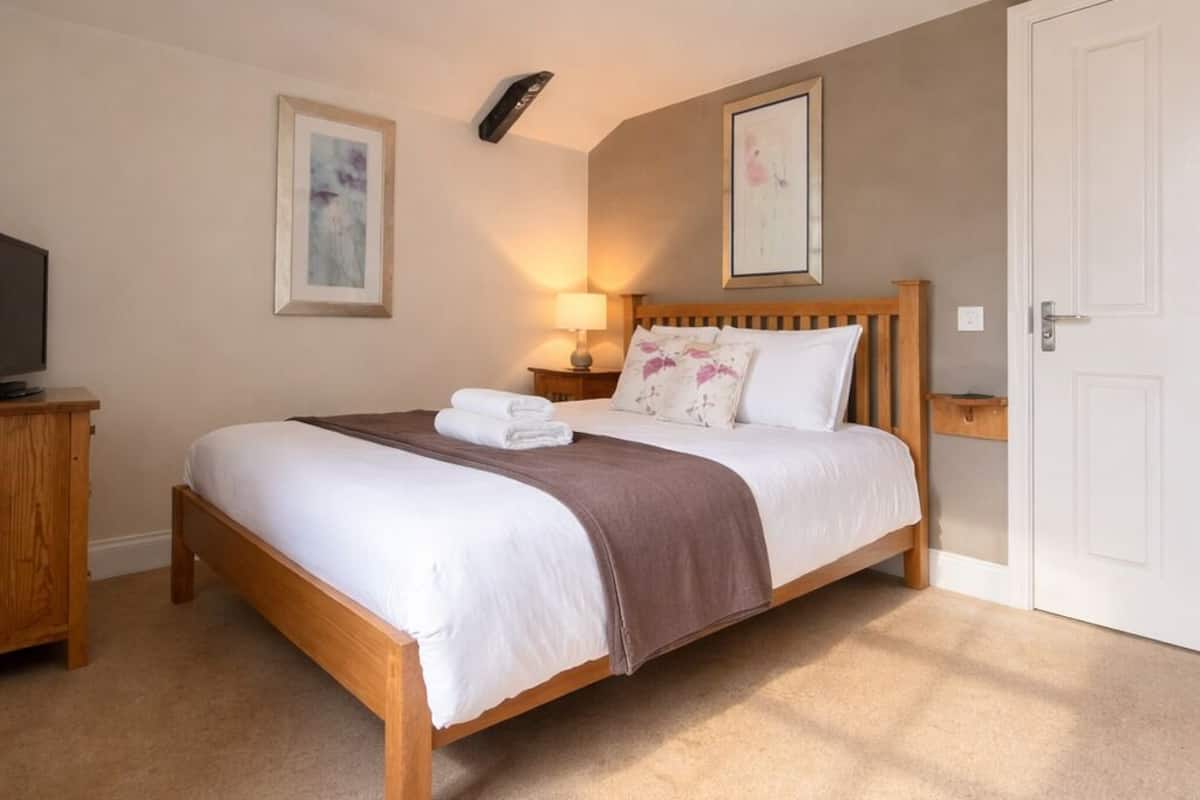 Habitació doble | Decoració individual, mobiliari individual i planxa i posts de planxar