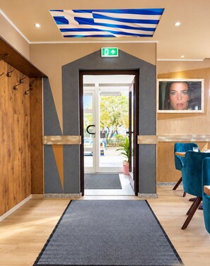Interior entrance - Hotel an der Elbe (Geesthacht)