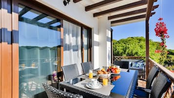 Apartment, 2 Bedrooms, Pool Access | Balcony