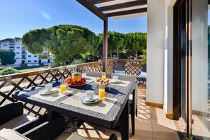 Apartamento, 1 habitación, acceso a la piscina | Balcón