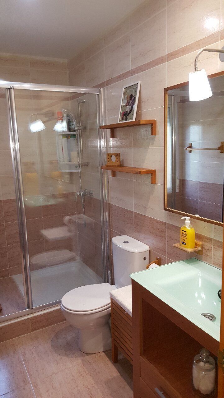 Holiday House, Weekends and Bridges