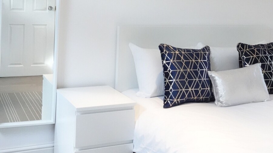 Grand Airport Ensuites