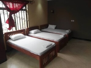 Dormitorio compartido, dormitorio mixto | Wifi gratis y ropa de cama