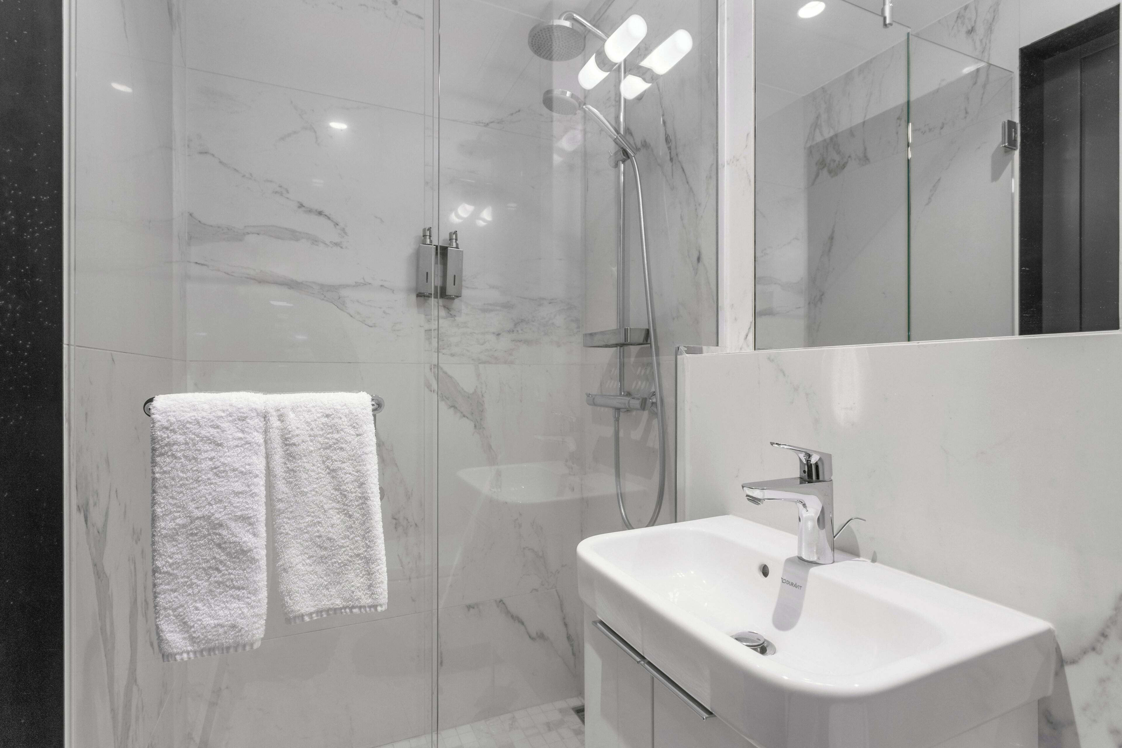 small double room | bathroom shower